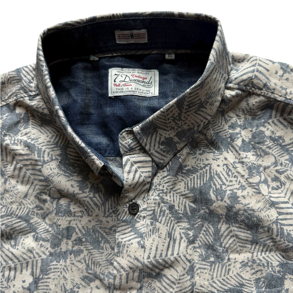Men's Patterned Shirt - Picture 2 of 2